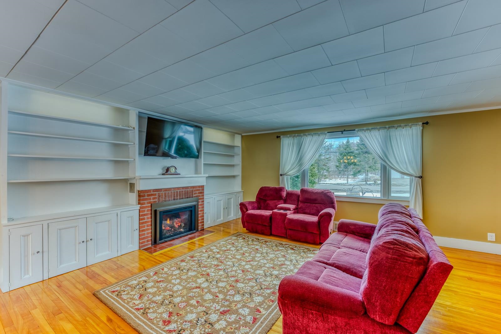 166 Bethlehem Road Littleton, NH 03561 - Photo 3 of 53