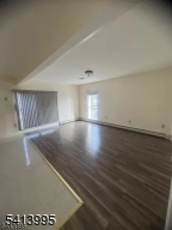 $1,120 | 620 1st Avenue, Unit 201, Elizabeth Port, NJ 07206