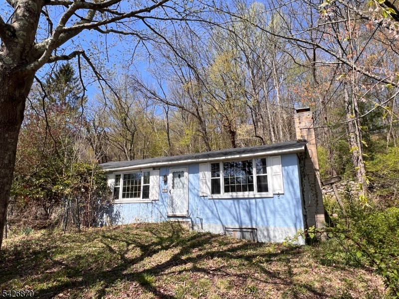 900 Primrose Path Newton, NJ 07860 - Photo 1 of 11