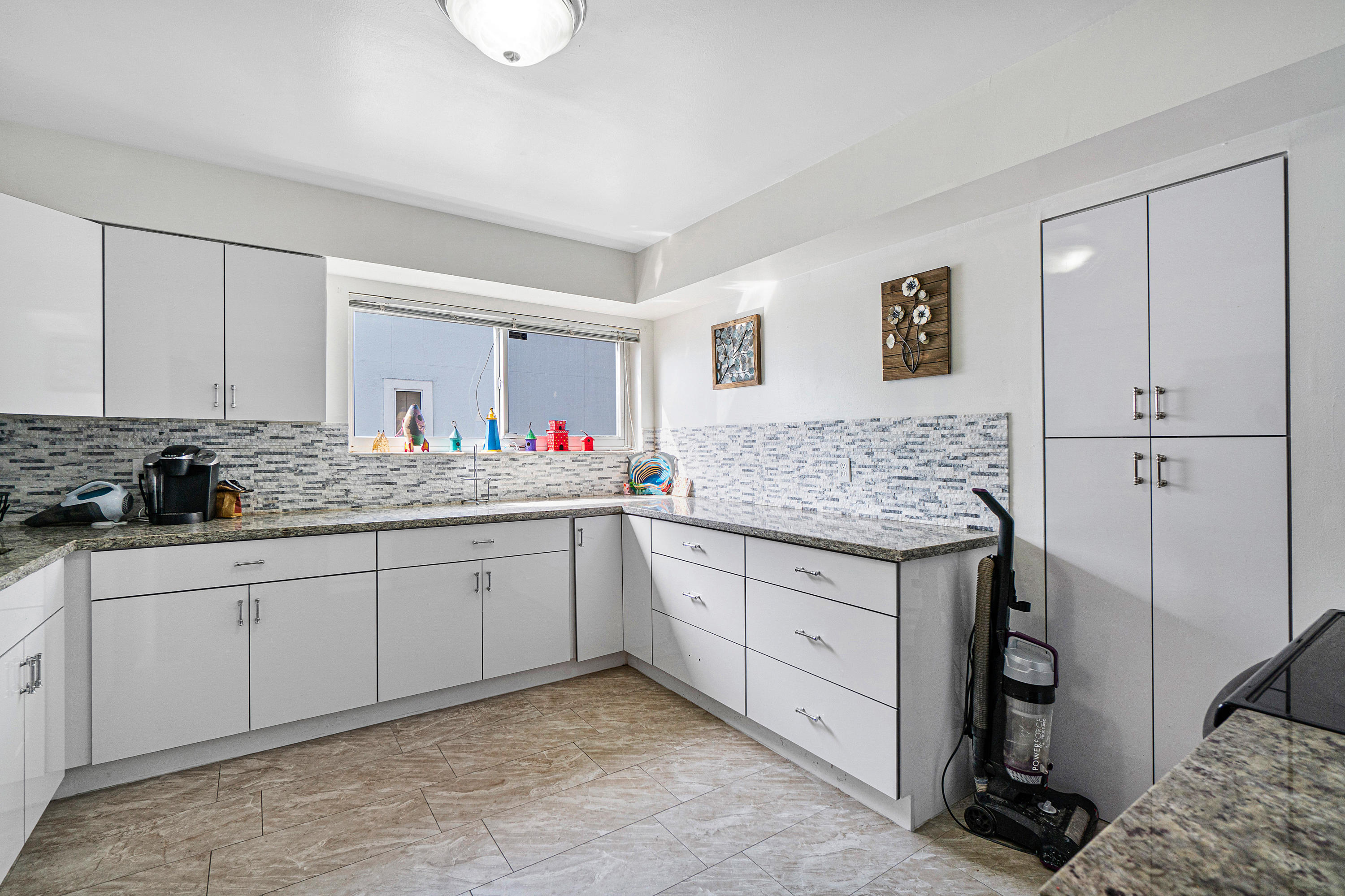 6117 Old Court Road, Unit 235 Boca Raton, FL 33433 - Photo 11 of 34 011-6117OldCourtRoad-BocaRaton-FL-33433-