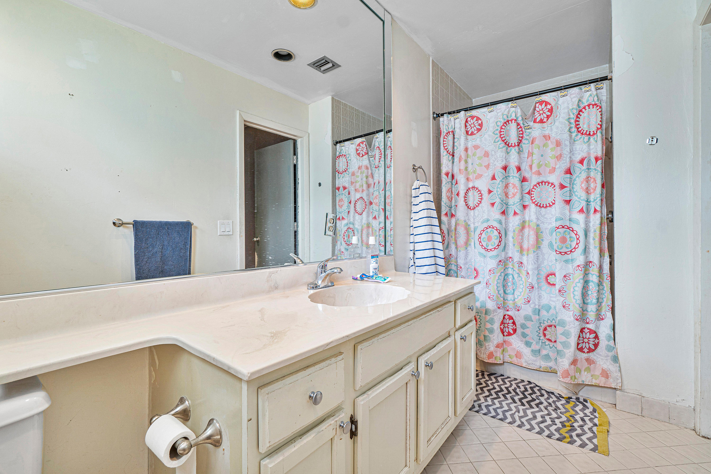 6117 Old Court Road, Unit 235 Boca Raton, FL 33433 - Photo 25 of 34 025-6117OldCourtRoad-BocaRaton-FL-33433-