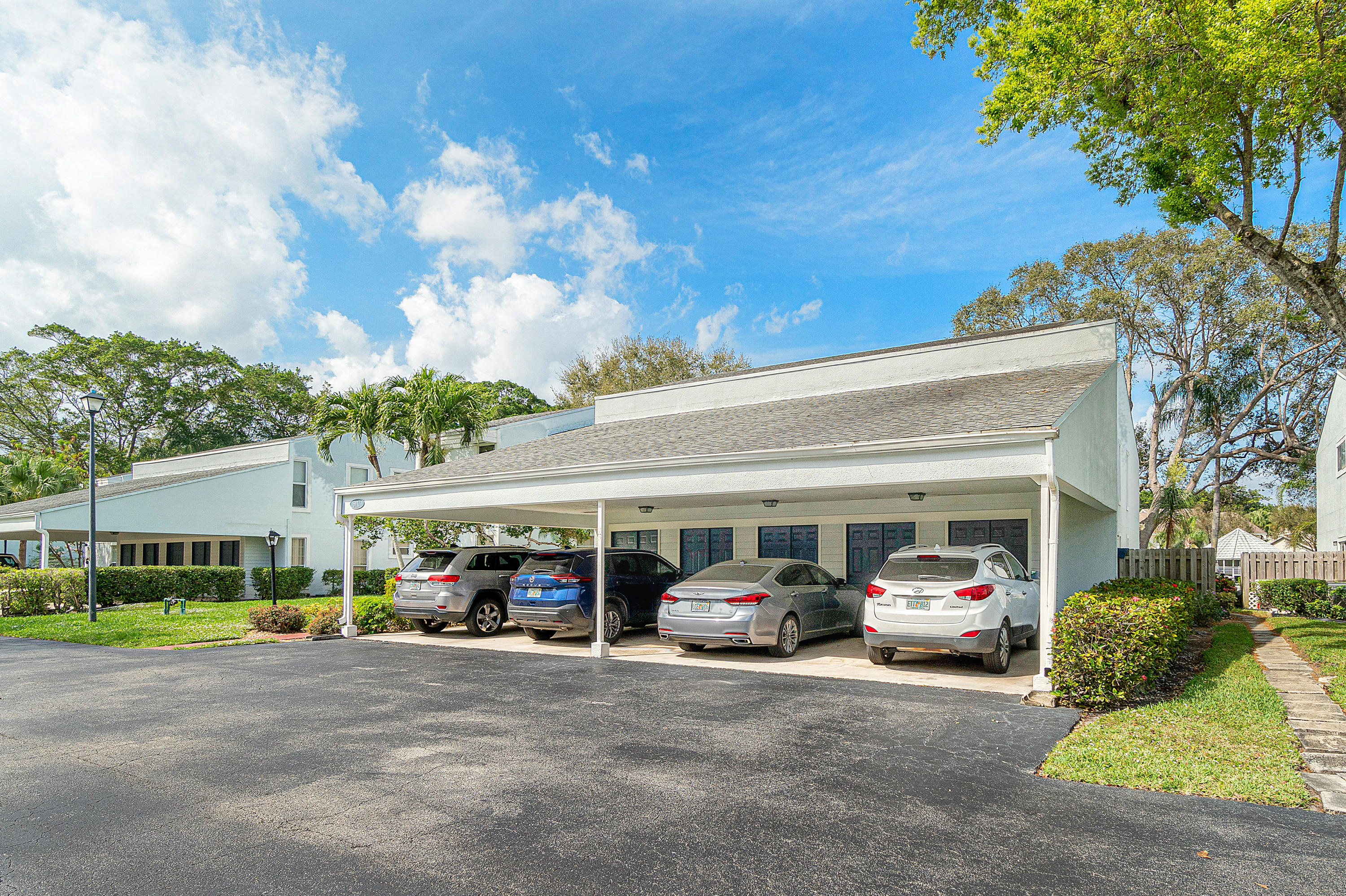 6117 Old Court Road, Unit 235 Boca Raton, FL 33433 - Photo 3 of 34 003-6117OldCourtRoad-BocaRaton-FL-33433-