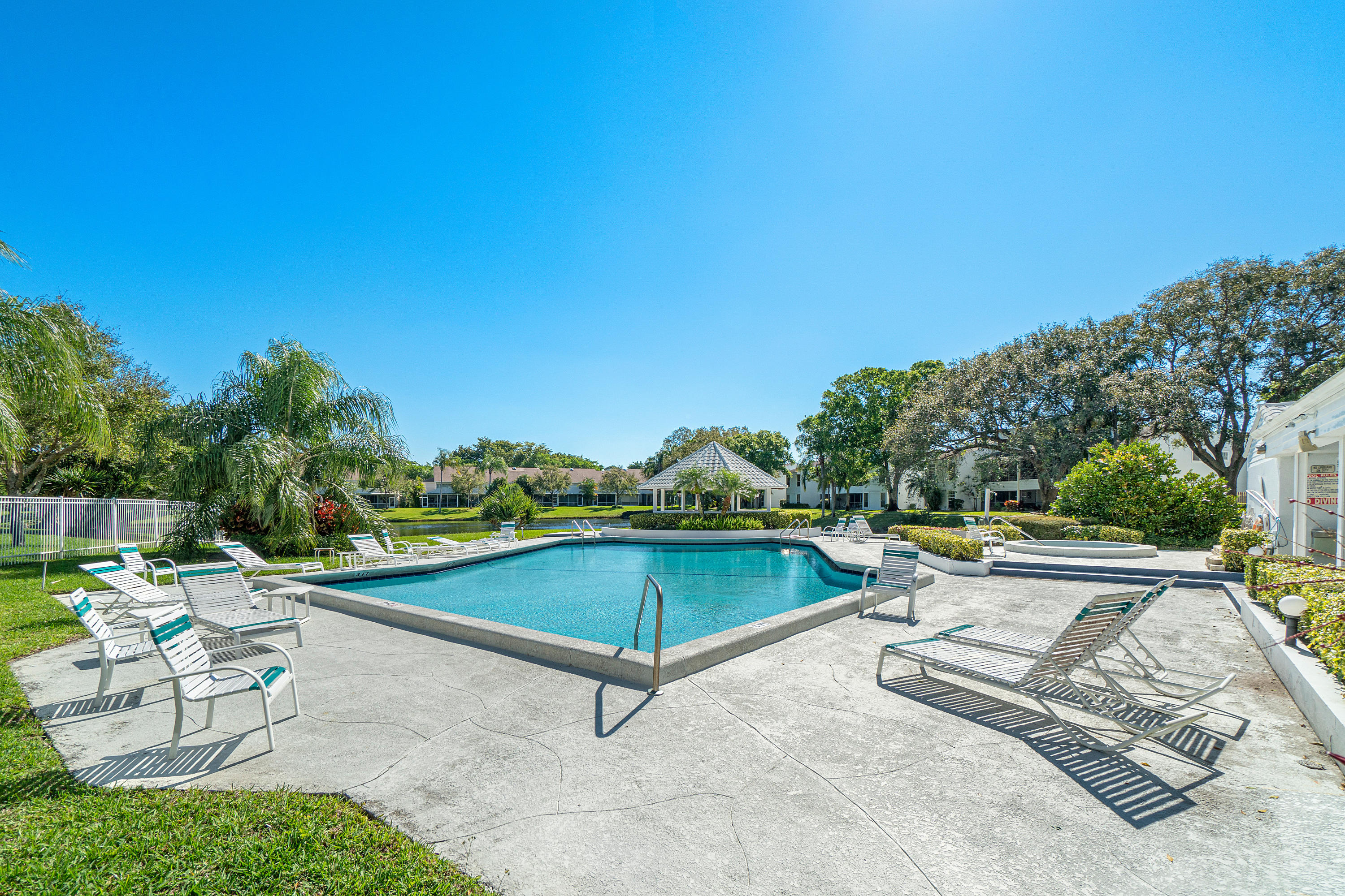 6117 Old Court Road, Unit 235 Boca Raton, FL 33433 - Photo 32 of 34 033-6117OldCourtRoad-BocaRaton-FL-33433-