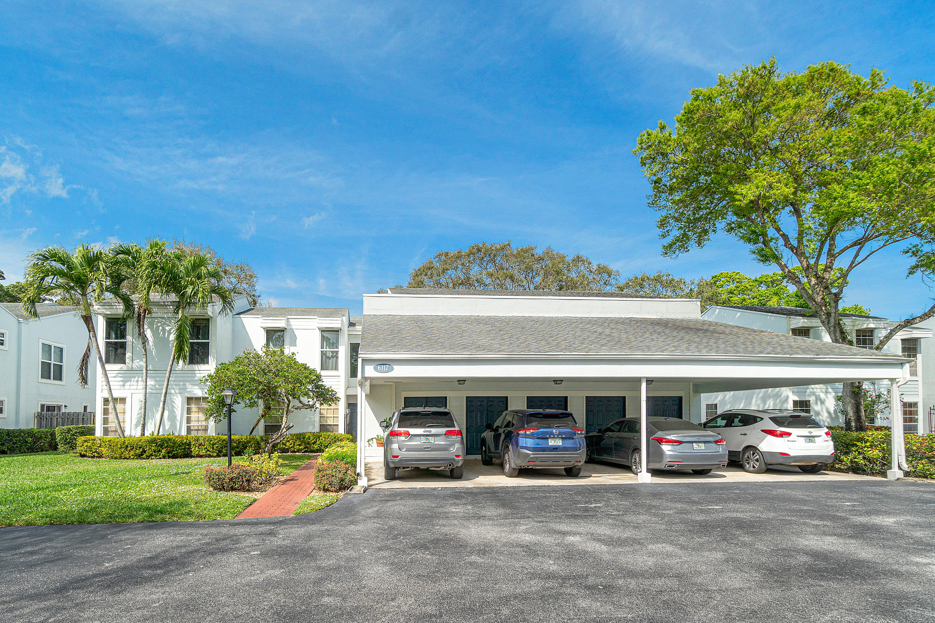 6117 Old Court Road, Unit 235 Boca Raton, FL 33433 - Photo 4 of 34 004-6117OldCourtRoad-BocaRaton-FL-33433-