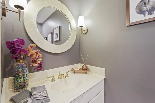 $200,000 | 2236 South Piney Point Road, Unit 101, Houston, TX 77063