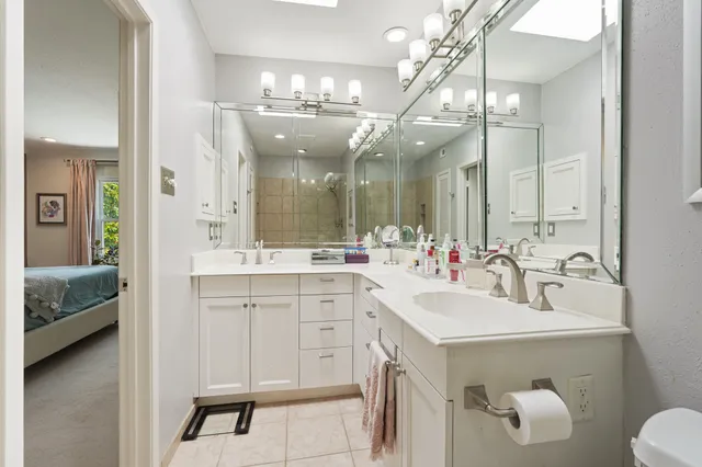 $200,000 | 2236 South Piney Point Road, Unit 101, Houston, TX 77063