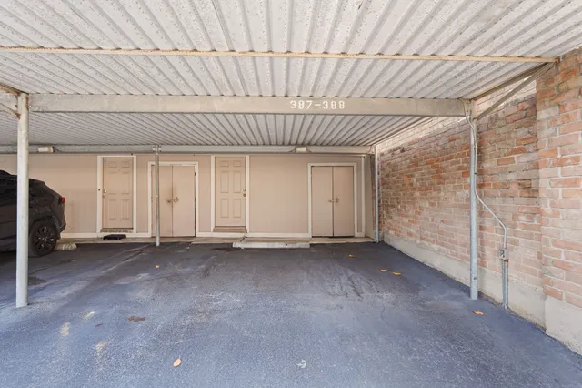 $200,000 | 2236 South Piney Point Road, Unit 101, Houston, TX 77063