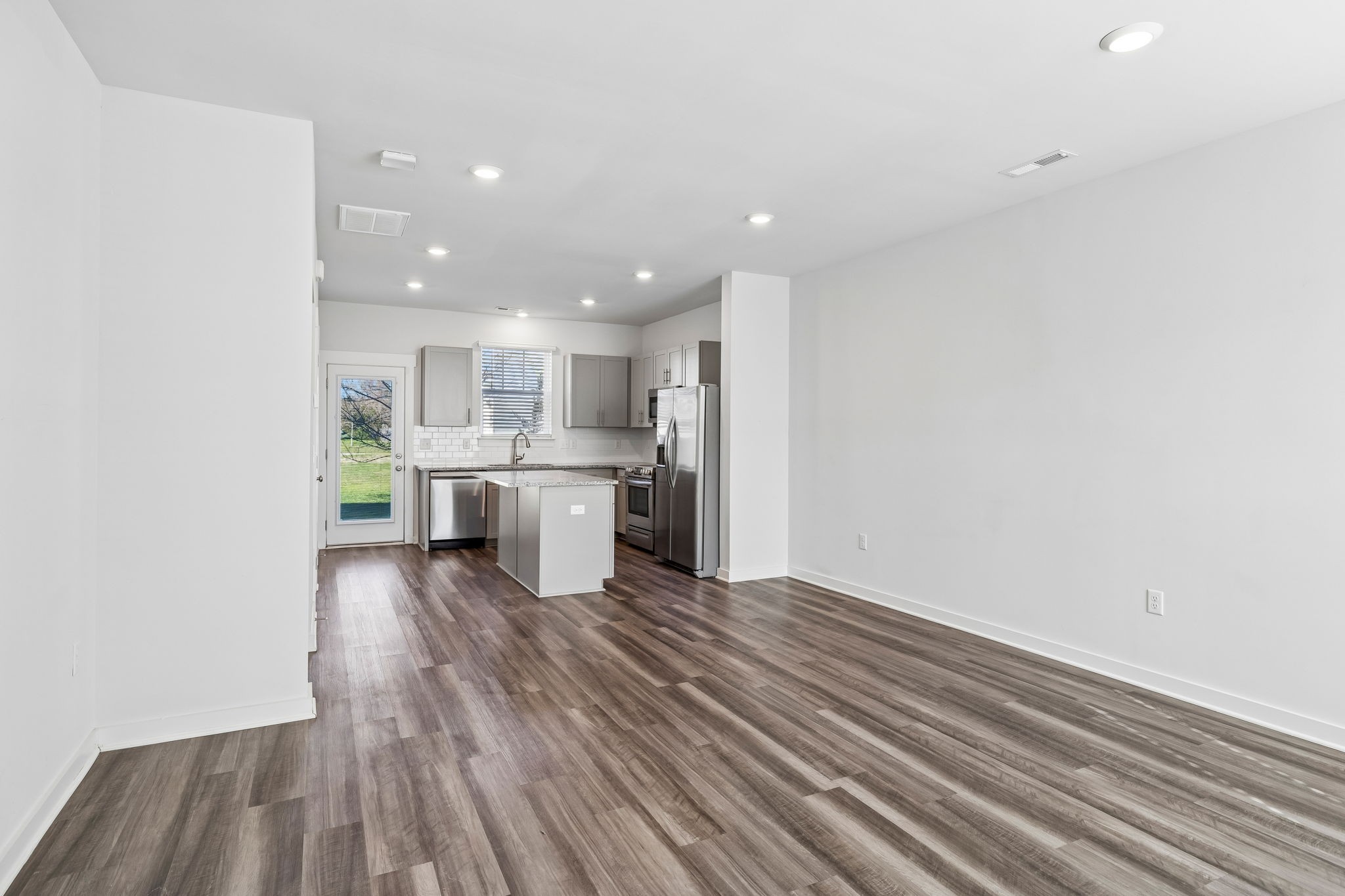 1733 Frodo Way Murfreesboro, TN 37128 - Photo 11 of 42