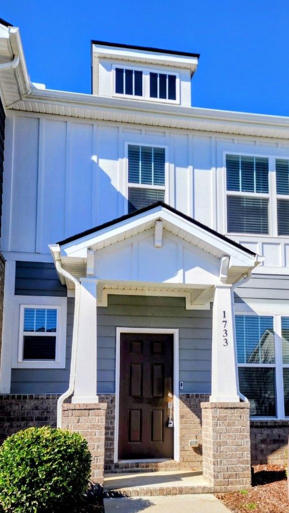 1733 Frodo Way Murfreesboro, TN 37128 - Photo 2 of 42 a front view of a house with garage
