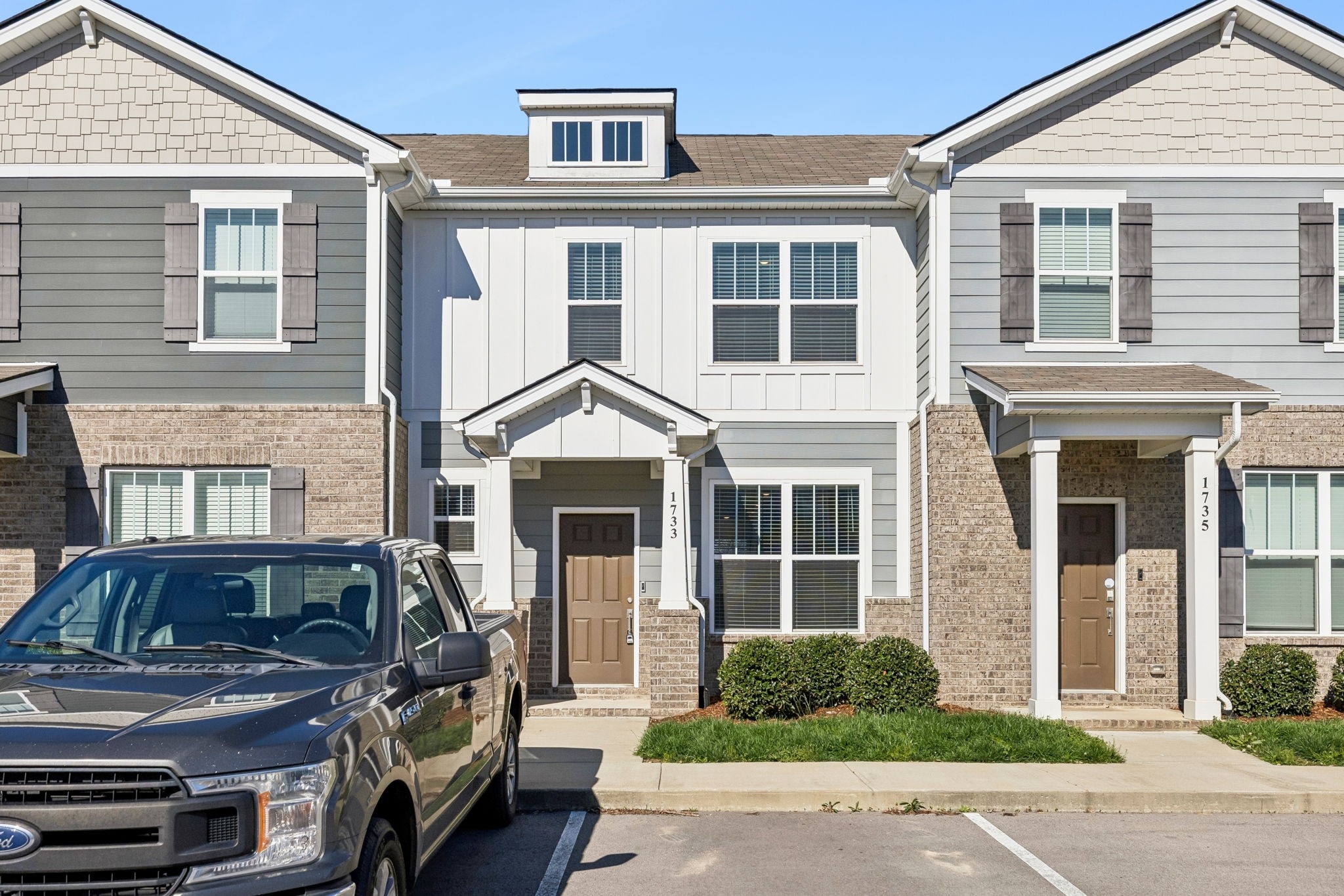 1733 Frodo Way Murfreesboro, TN 37128 - Photo 4 of 42