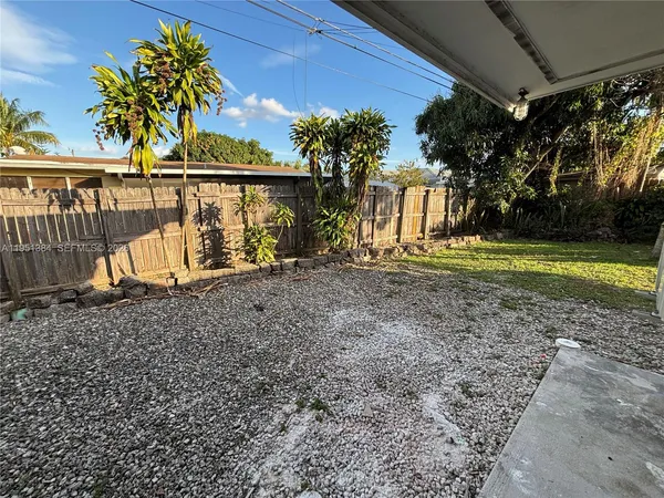 $2,800 | 2510 Northeast 9th Terrace, Pompano Beach, FL 33064