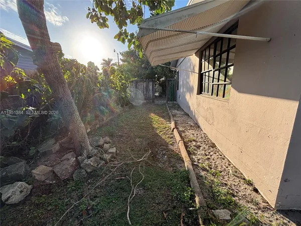 $2,800 | 2510 Northeast 9th Terrace, Pompano Beach, FL 33064