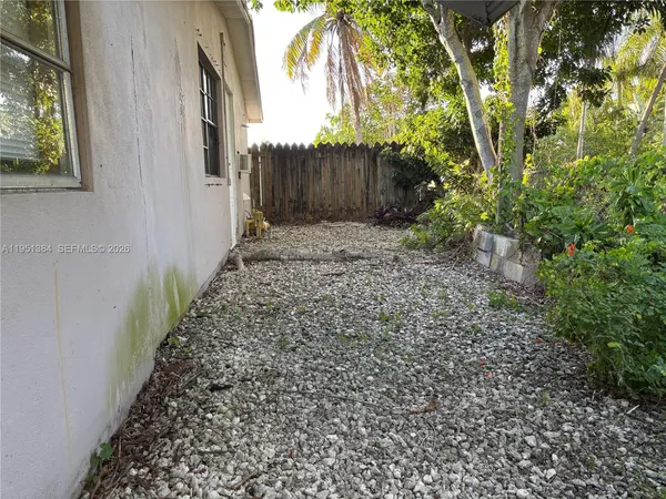 $2,800 | 2510 Northeast 9th Terrace, Pompano Beach, FL 33064