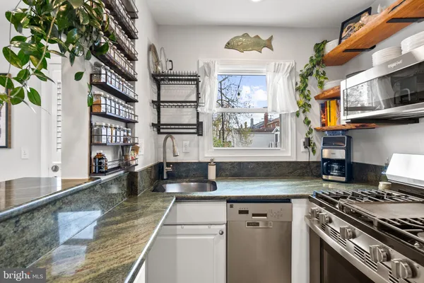 $759,000 | 1214 Franklin Street, Alexandria, VA 22314