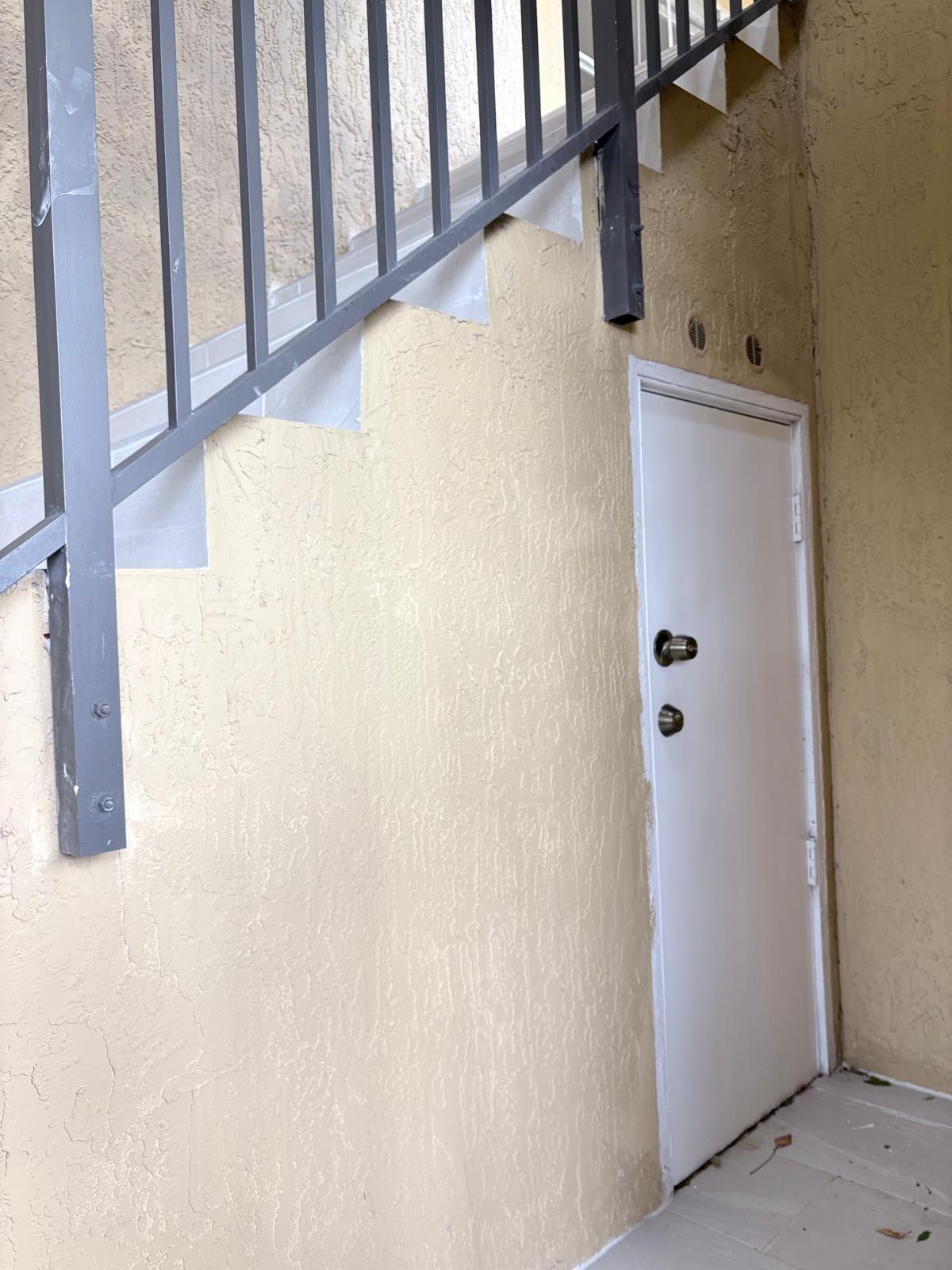 3569 Forest Hill Boulevard, Unit 110 Palm Springs, FL 33406 - Photo 21 of 23 a bathroom with a bathtub