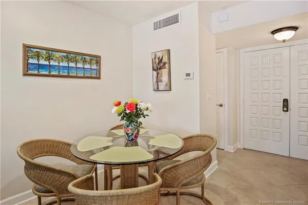 $285,000 | 1800 Southeast St Lucie Boulevard, Unit 9105, Stuart, FL 34996