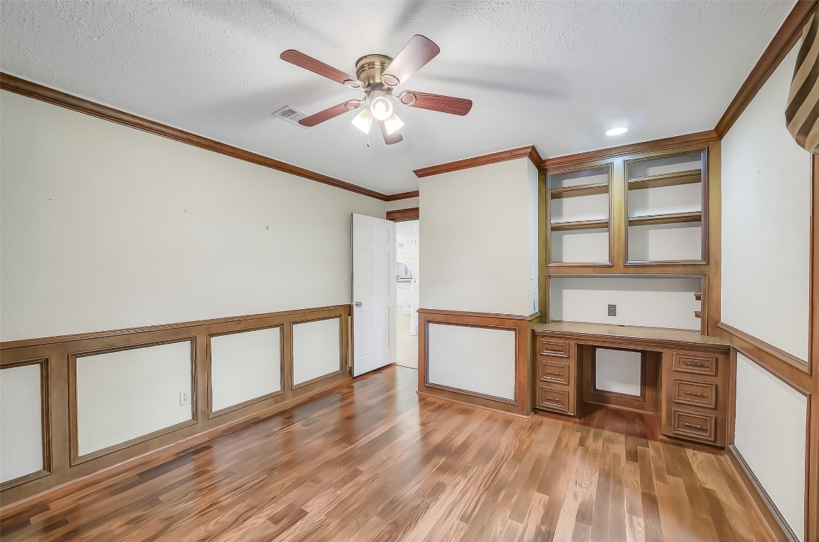 9519 Oxted Lane Spring, TX 77379 - Photo 16 of 37