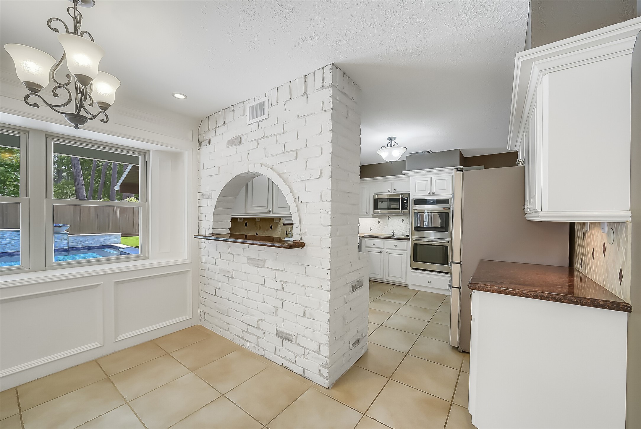 9519 Oxted Lane Spring, TX 77379 - Photo 8 of 37