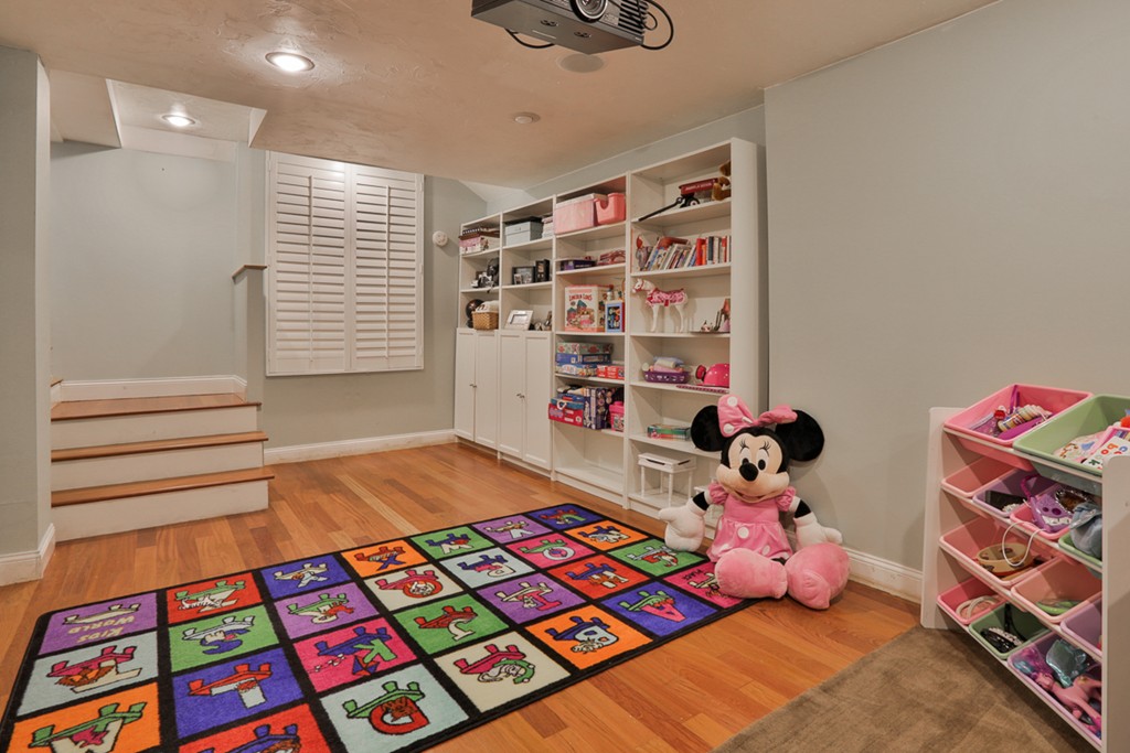 4 Howe Street Milton, MA 02186 - Photo 20 of 25 Gallery Image 20