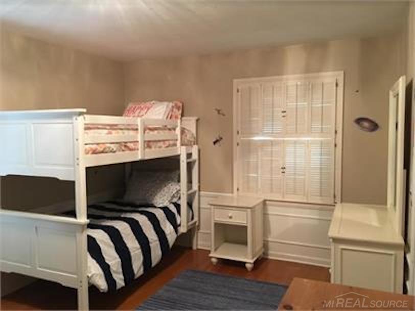 644 Cadieux Road Grosse Pointe, MI 48230 - Photo 20 of 22