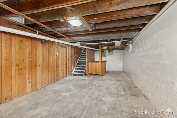 $157,400 | 136 East Avenue North, Battle Creek, MI 49017