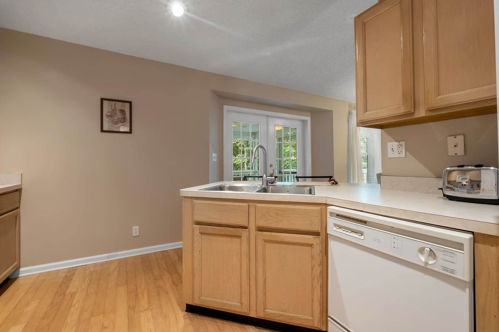 127 Meridian Hills Road Tallahassee, FL 32312 - Photo 9 of 33