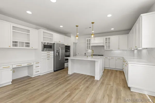 $7,500 | 6338 Huntington Drive, Carlsbad, CA 92009