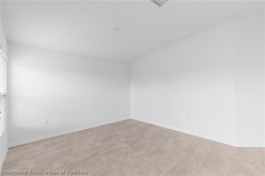 6151 Monegro Street Sebring, FL 33872 - Photo 11 of 36