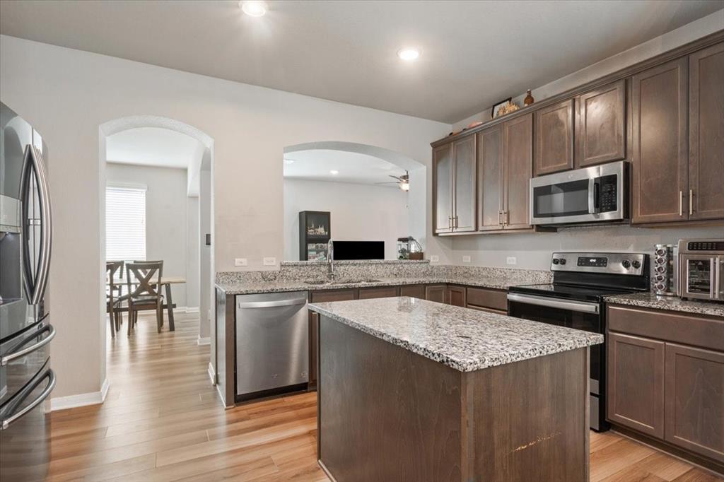 10416 Langham Drive Waco, TX 76708 - Photo 13 of 39