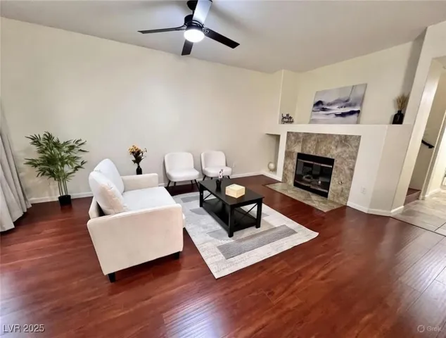 $2,100 | 1604 Queen Victoria Street, Unit 104, Las Vegas, NV 89144