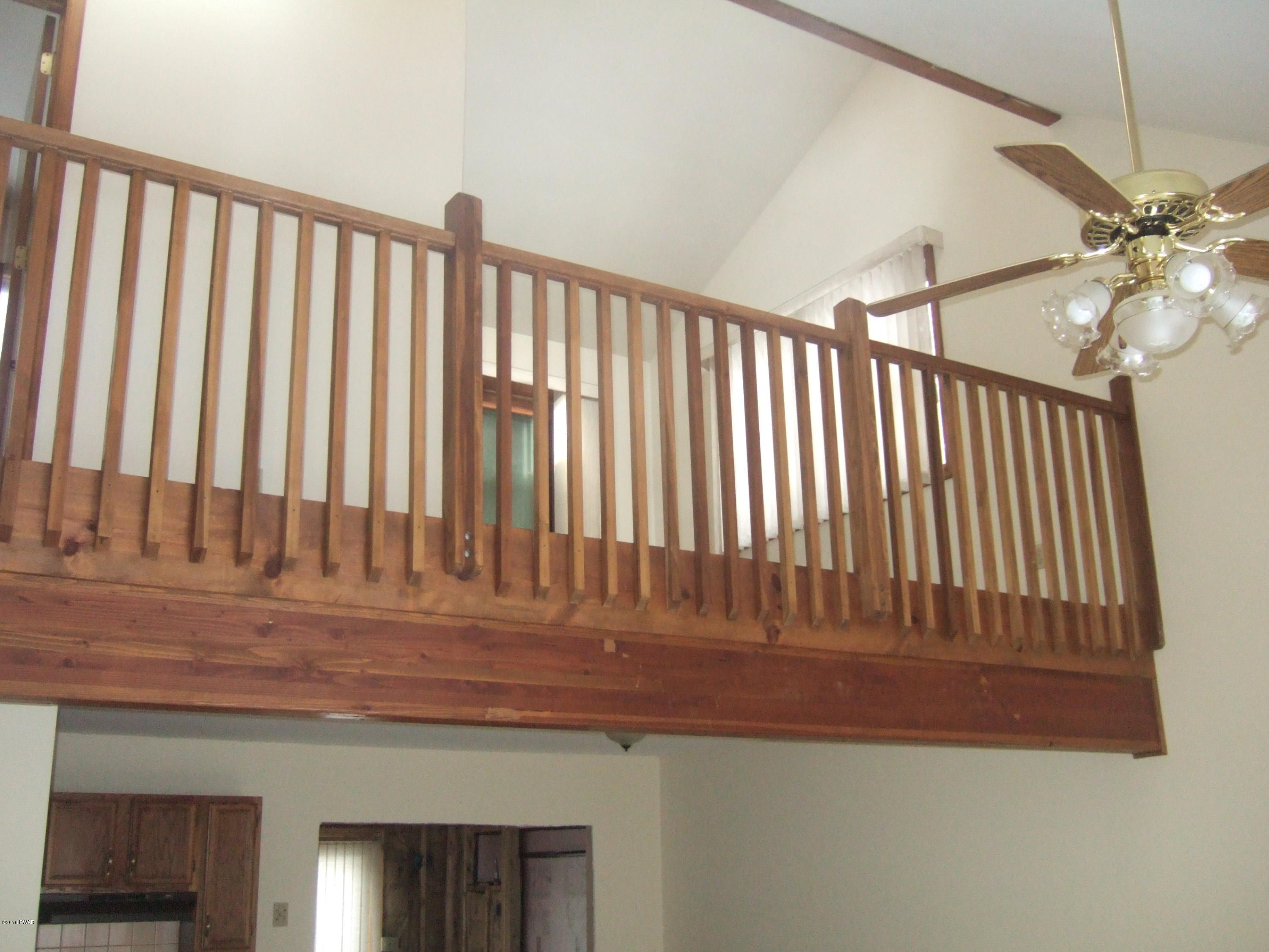 2654 Boulder Road Lake Ariel, PA 18436 - Photo 20 of 40 a view of a balcony