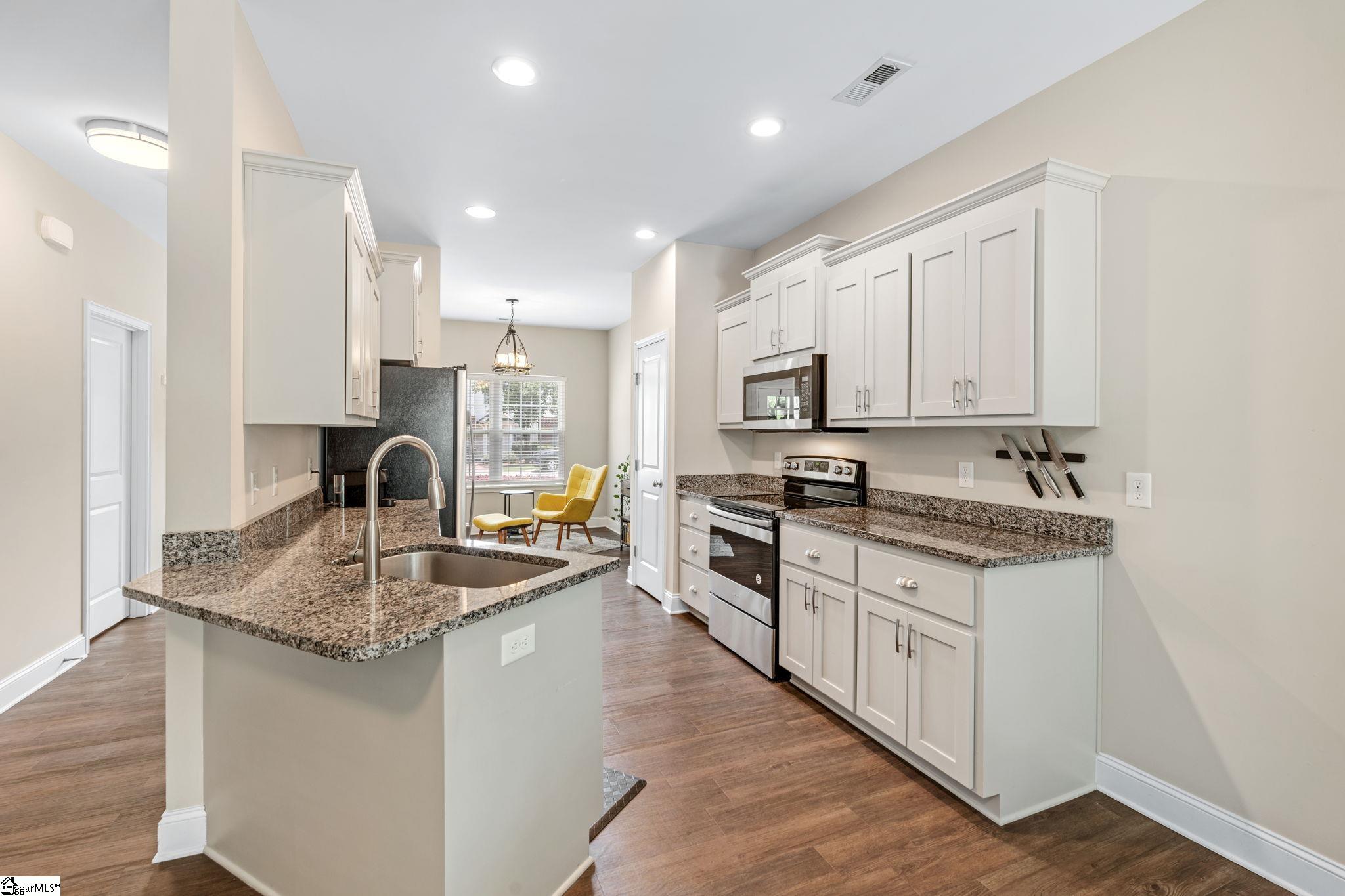 830 Chartwell Drive Greer, SC 29650 - Photo 9 of 33