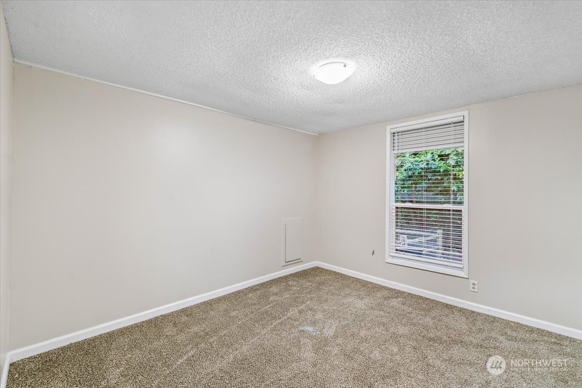 3424 Lake Langlois Road Northeast Carnation, WA 98014 - Photo 26 of 34 Gallery Image 26
