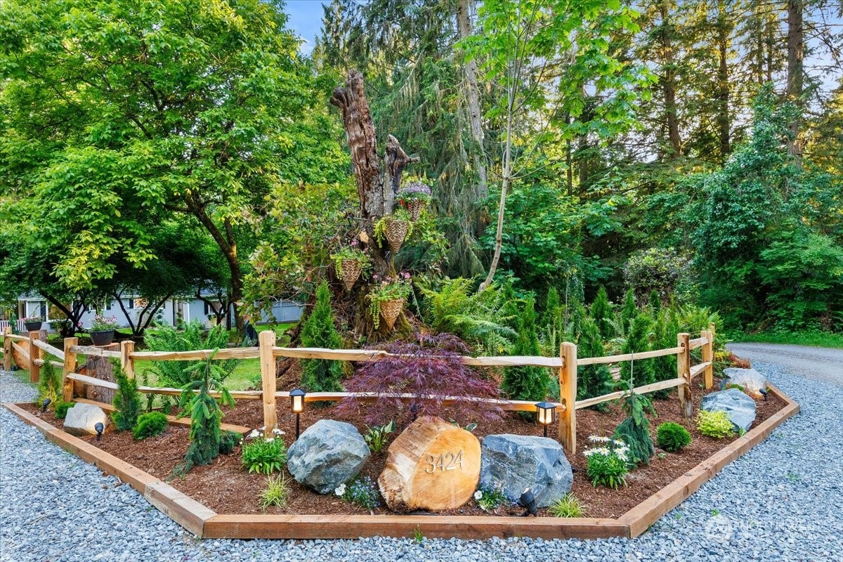 3424 Lake Langlois Road Northeast Carnation, WA 98014 - Photo 10 of 34 Gallery Image 10