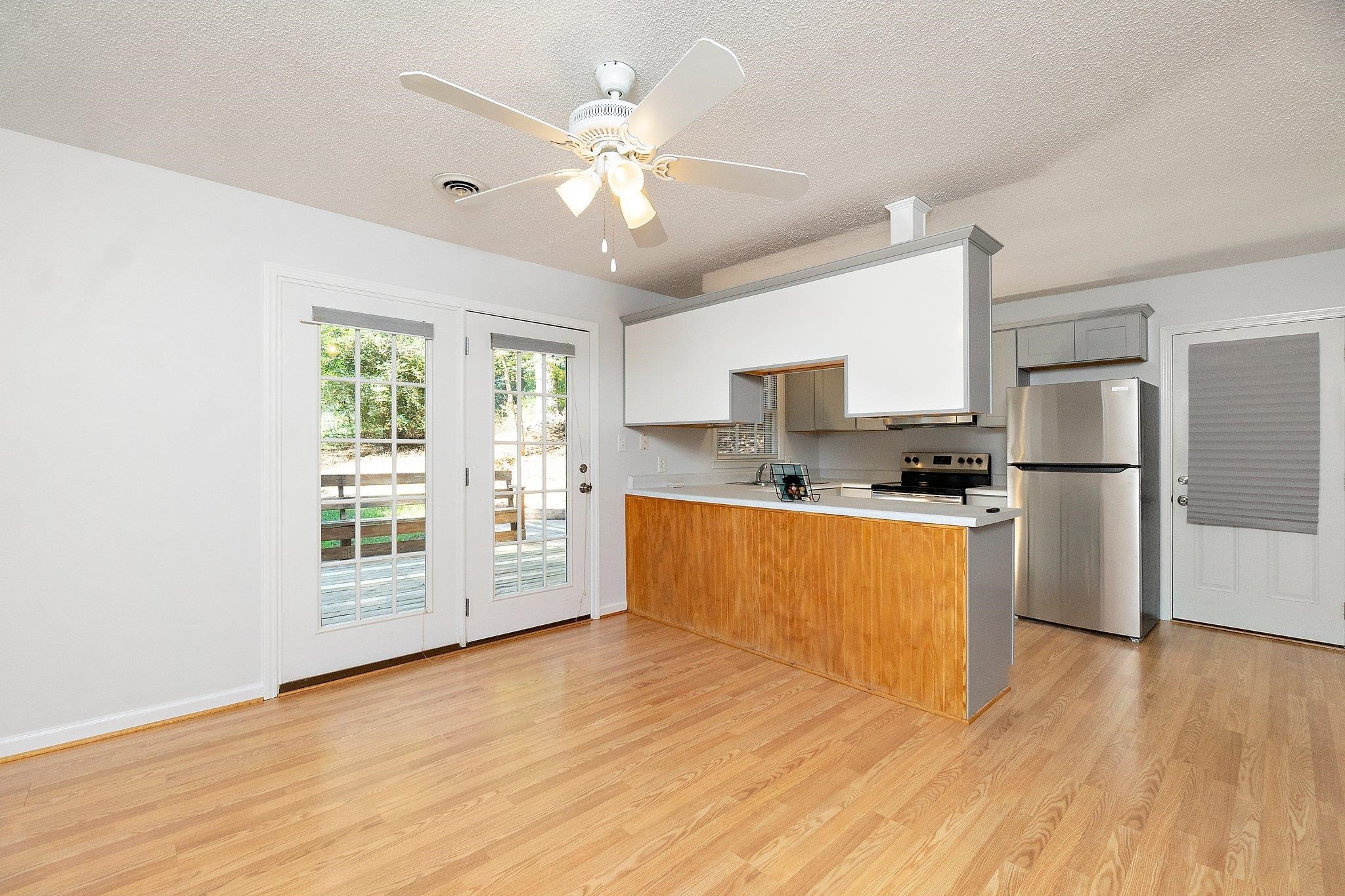 604 Old Farm Road Raleigh, NC 27606 - Photo 12 of 30 Photo 12