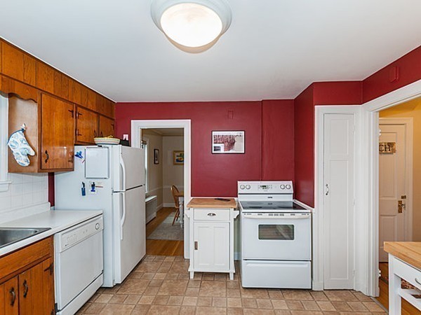 14 Oak Hill Road Waltham, MA 02451 - Photo 11 of 19 Gallery Image 11