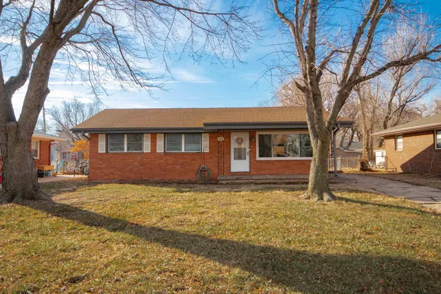 $100,000 | 517 Alexander Drive, Haysville, KS 67060