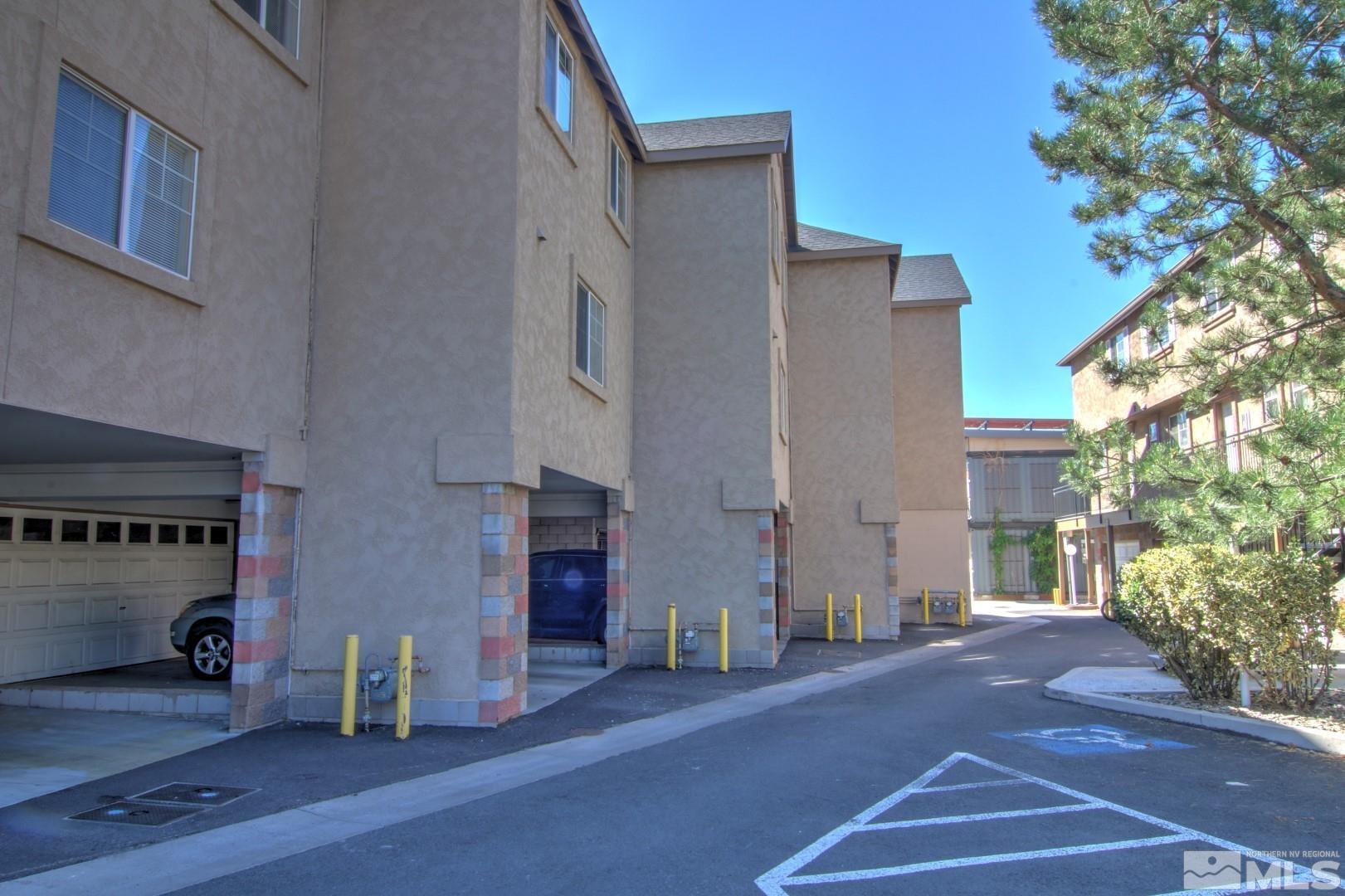 433 Holcomb Avenue Reno, NV 89502 - Photo 29 of 31 a view of a building with a street