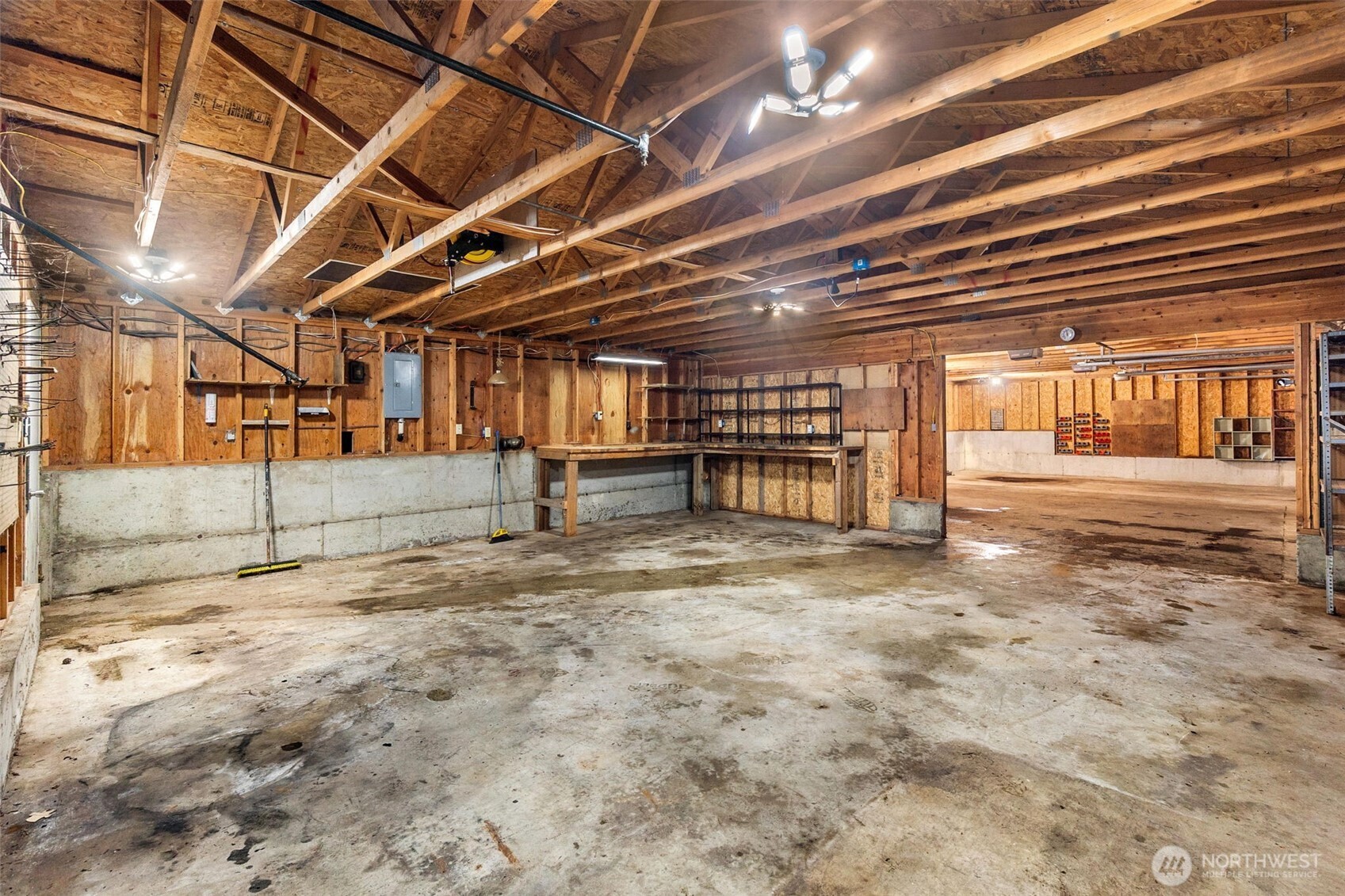 71 East Rhododendron Place Shelton, WA 98584 - Photo 35 of 38 a view of a garage