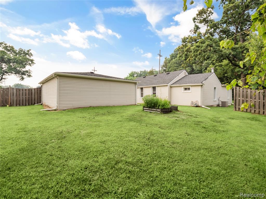45175 Willis Road Belleville, MI 48111 - Photo 27 of 31 Gallery Image 27
