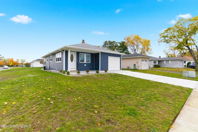 $399,900 | 3 Bonaire Drive, Toms River, NJ 08757