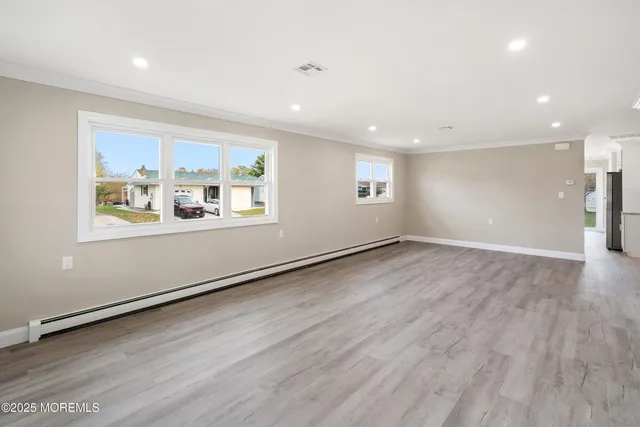 $399,900 | 3 Bonaire Drive, Toms River, NJ 08757