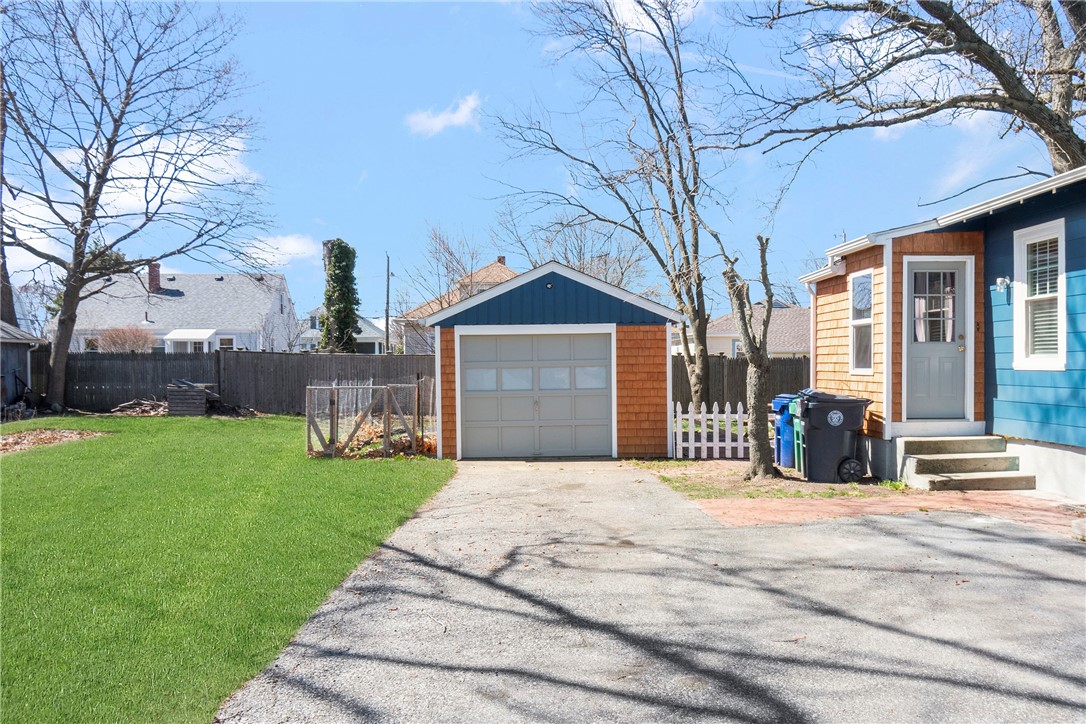 187 Wendell Road Warwick, RI 02888 - Photo 33 of 41 Gallery Image 33