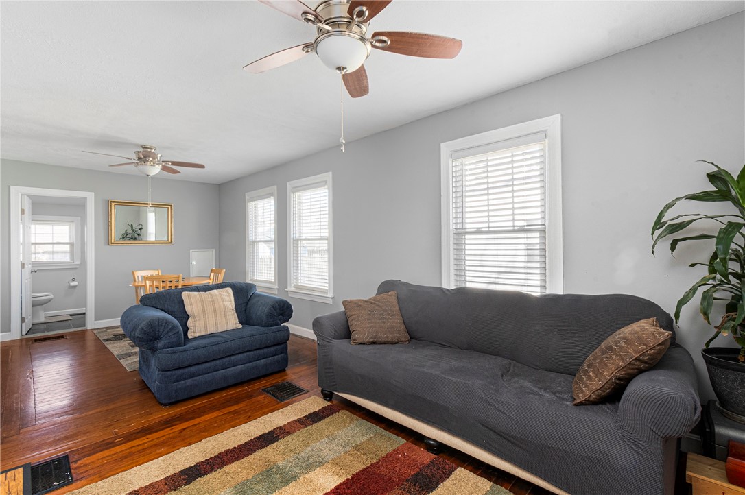 187 Wendell Road Warwick, RI 02888 - Photo 6 of 41 Gallery Image 6