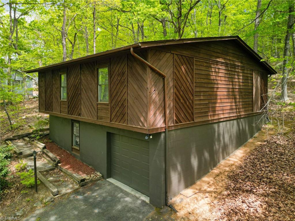 914 Tamworth Road Asheboro, NC 27203 - Photo 2 of 41