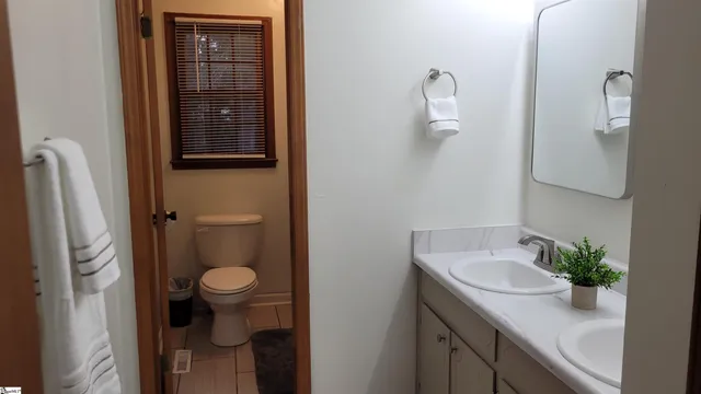 $275,000 | 102 Brookwood Lane, Greenwood, SC 29646