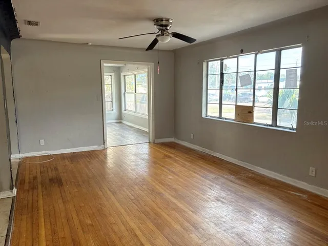 $295,000 | 2918 49th Street North, St. Petersburg, FL 33710