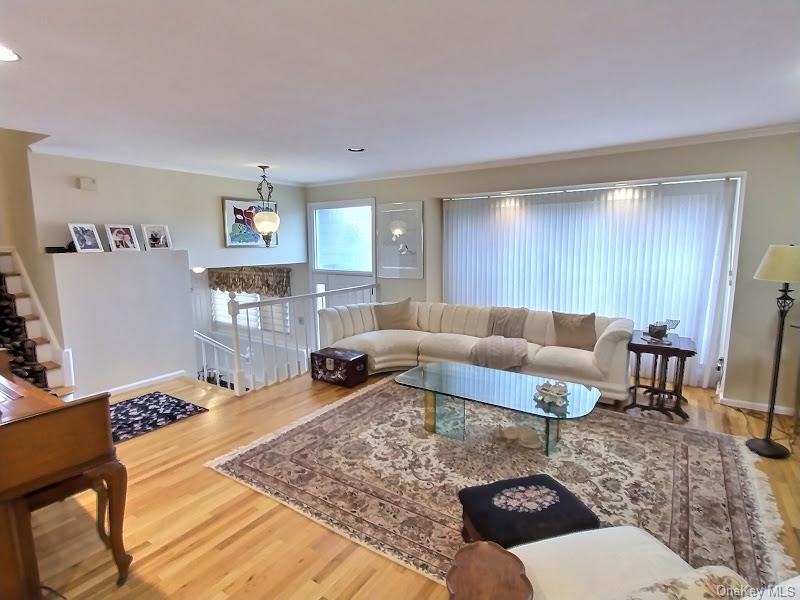 3421 Turf Road Oceanside, NY 11572 - Photo 12 of 50