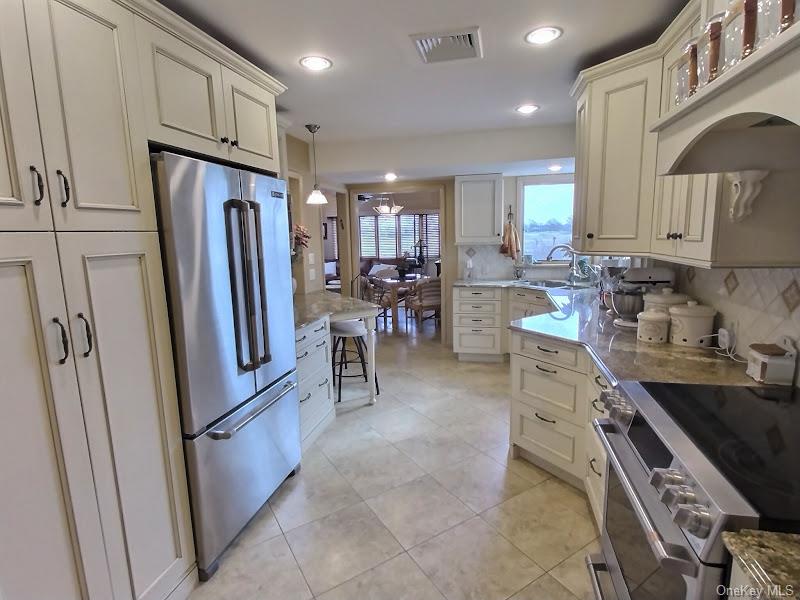 3421 Turf Road Oceanside, NY 11572 - Photo 30 of 50