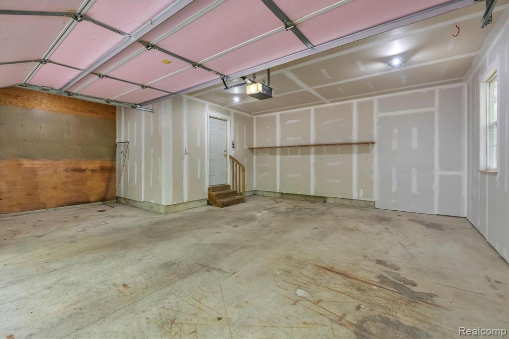 522 South Hacker Road Brighton, MI 48114 - Photo 16 of 21